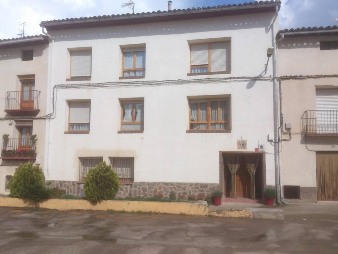Casa Rural Apartamento Sol Ideal Para Familias Munébrega エクステリア 写真