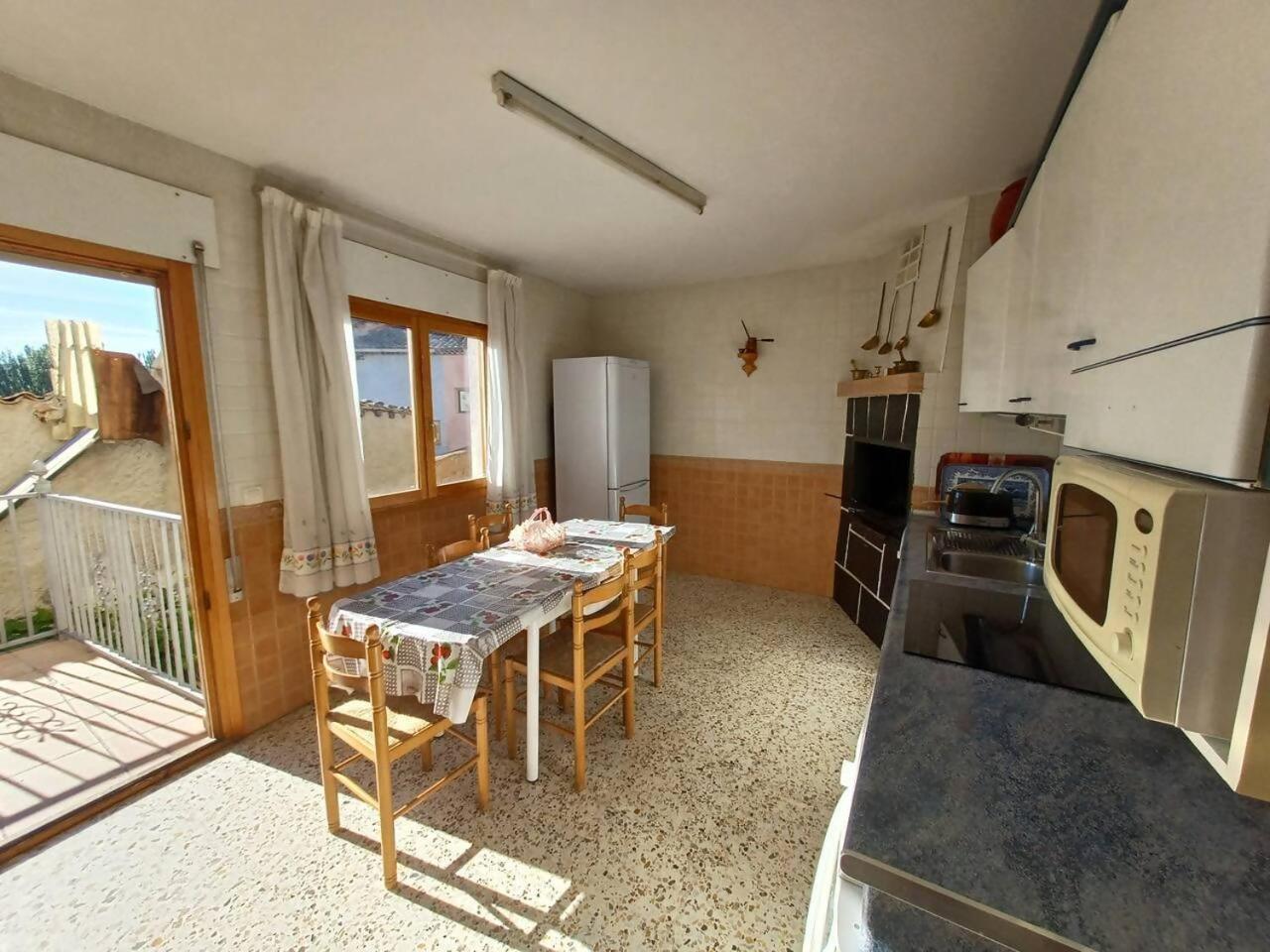 Casa Rural Apartamento Sol Ideal Para Familias Munébrega エクステリア 写真