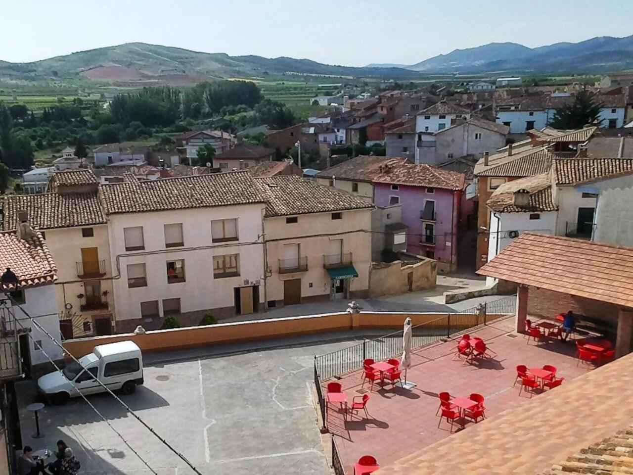 Casa Rural Apartamento Sol Ideal Para Familias Munébrega エクステリア 写真